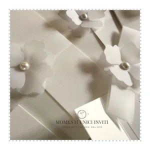 partecipazione elegante total white momenti unici inviti - anne