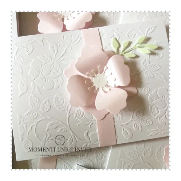 partecipazione elegante con fiore momenti unici inviti - chloe