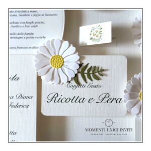 momenti unici inviti segna gusto confettata modello margherita