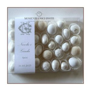 momenti unici inviti - box degustazione 31 confetti su pirottino con fascia grafica matrimonio