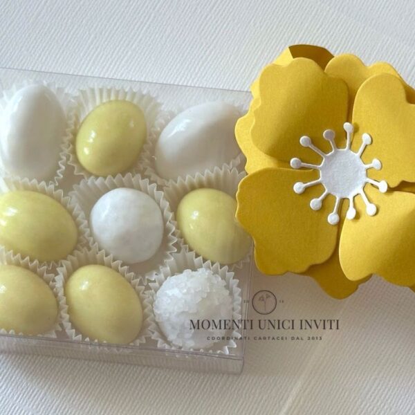 momenti unici inviti - box degustazione confetti con fiore giallo
