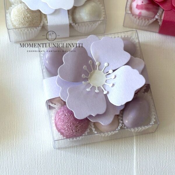 momenti unici inviti - box degustazione confetti con fiore lilla